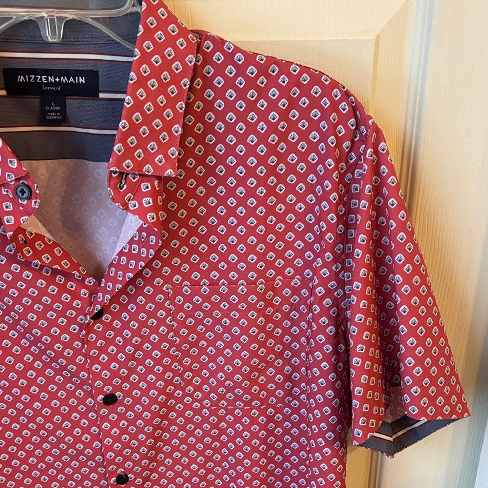 Mizzen + Main Men’s short sleeve Leeward Faded Red Foulard button down Large EUC